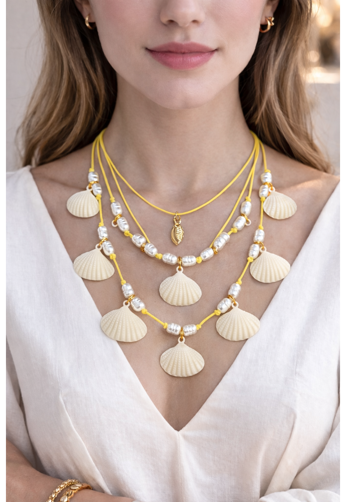 COLAR CONCHAS AMARELO