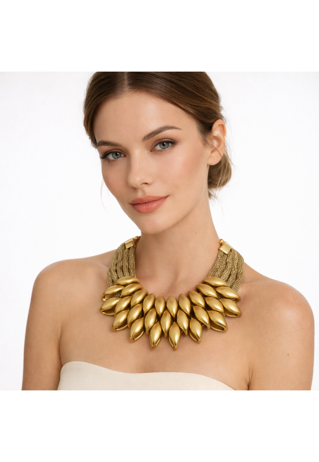 COLAR MAXIMALISTA CACHO DOURADO