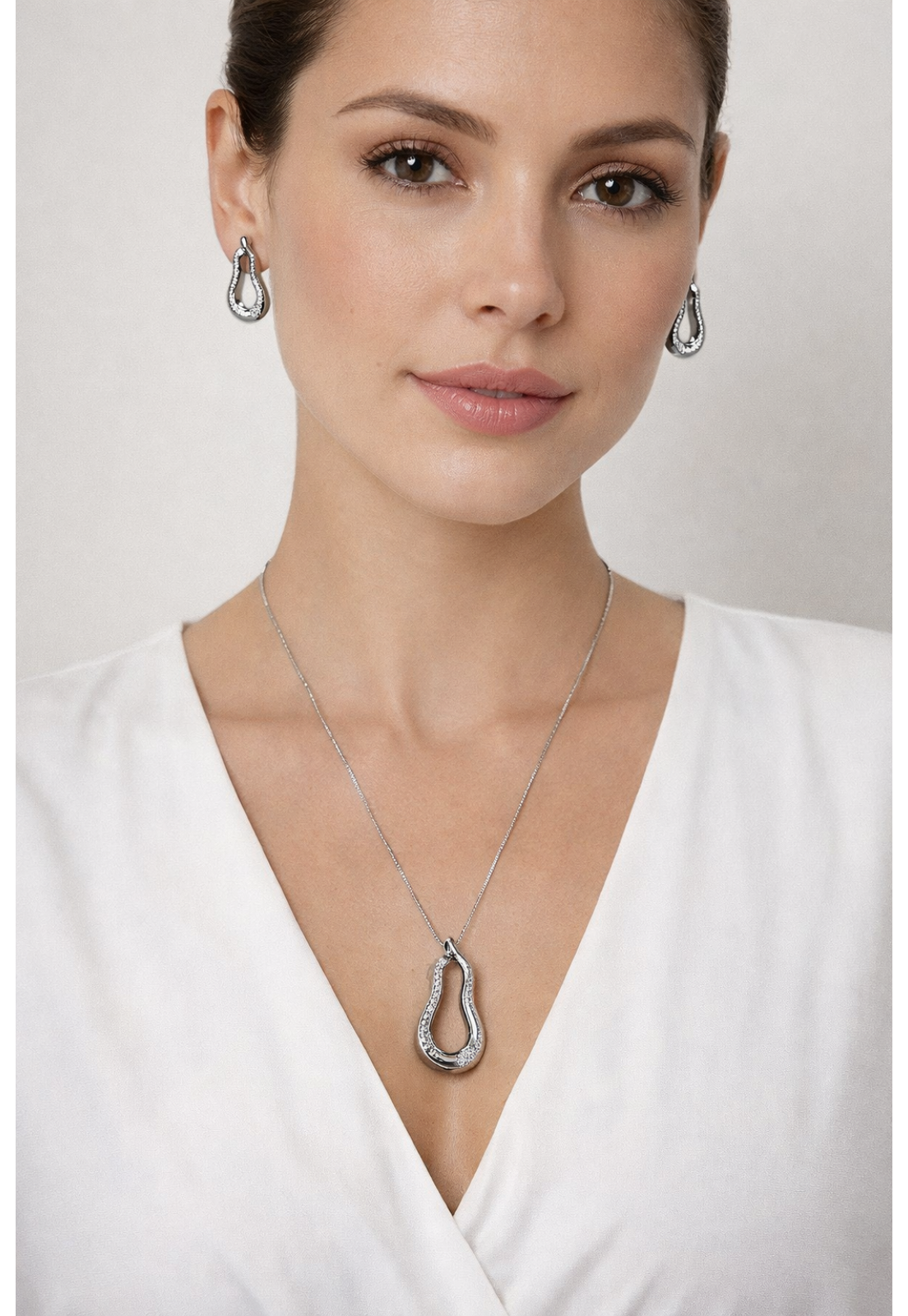 CONJUNTO COLAR E BRINCO PRATA FORMA IRREGULAR