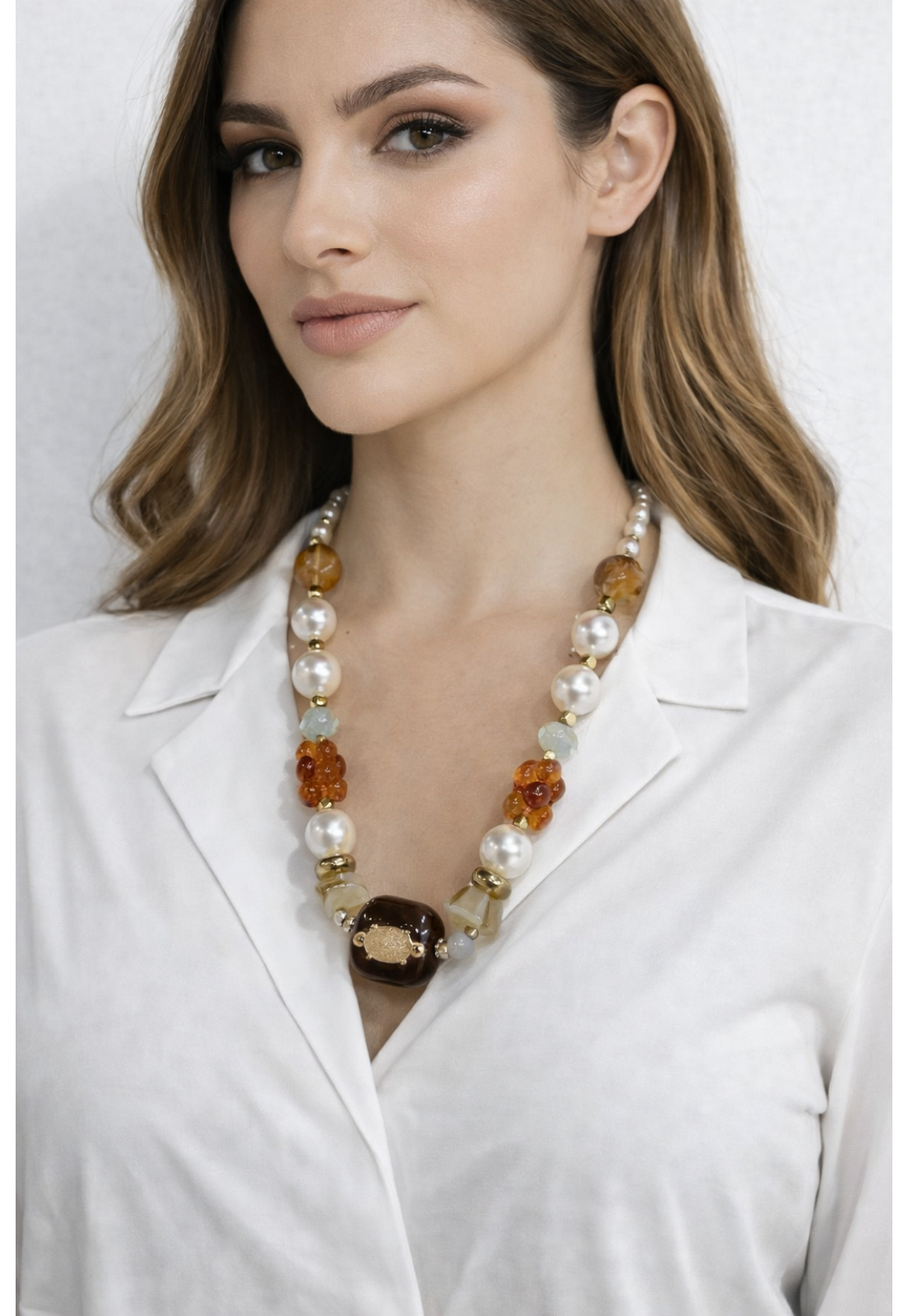 COLAR PEROLADO TONS DE MARROM