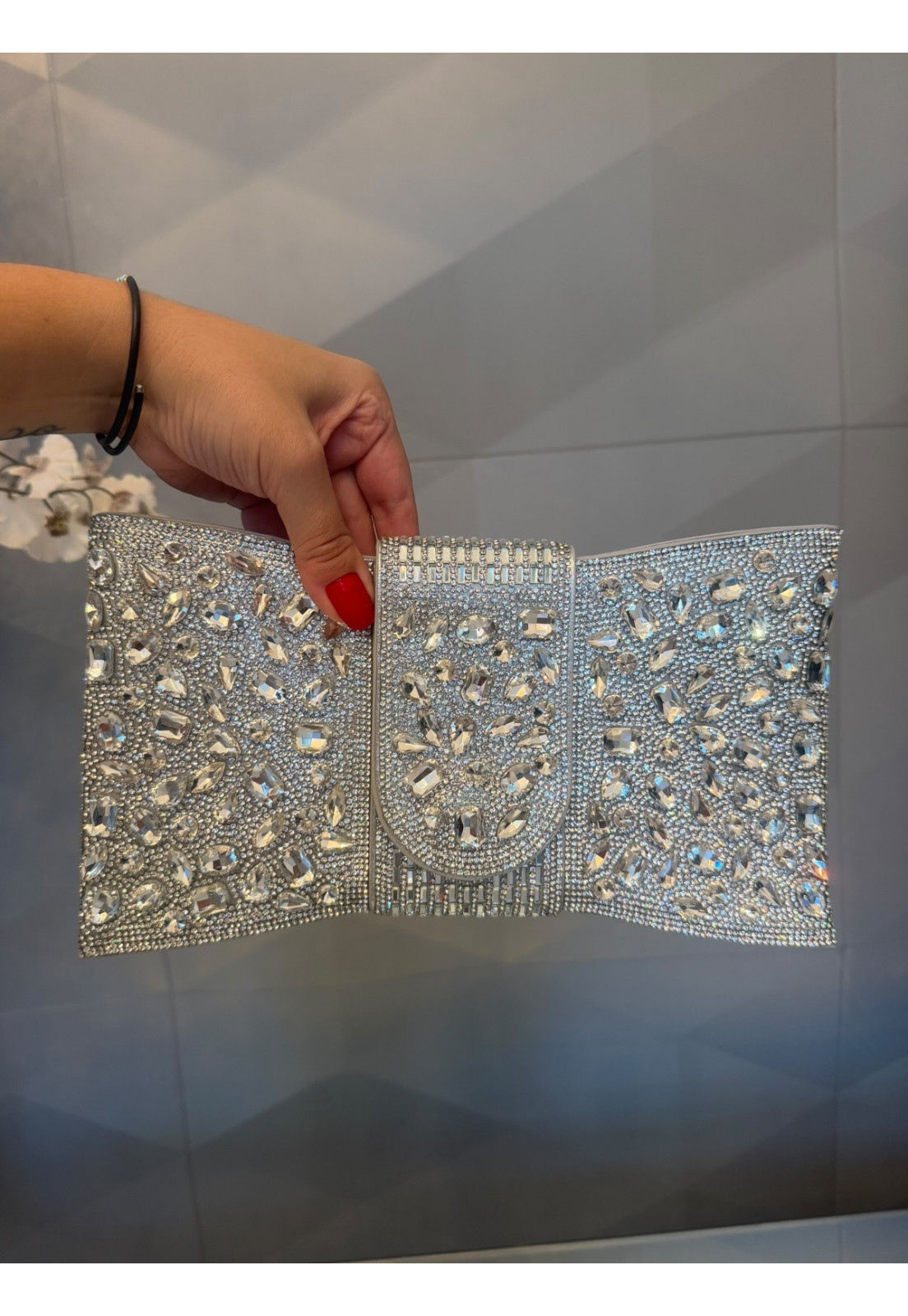 Clutch Feminina Laço com Pedrarias Prata