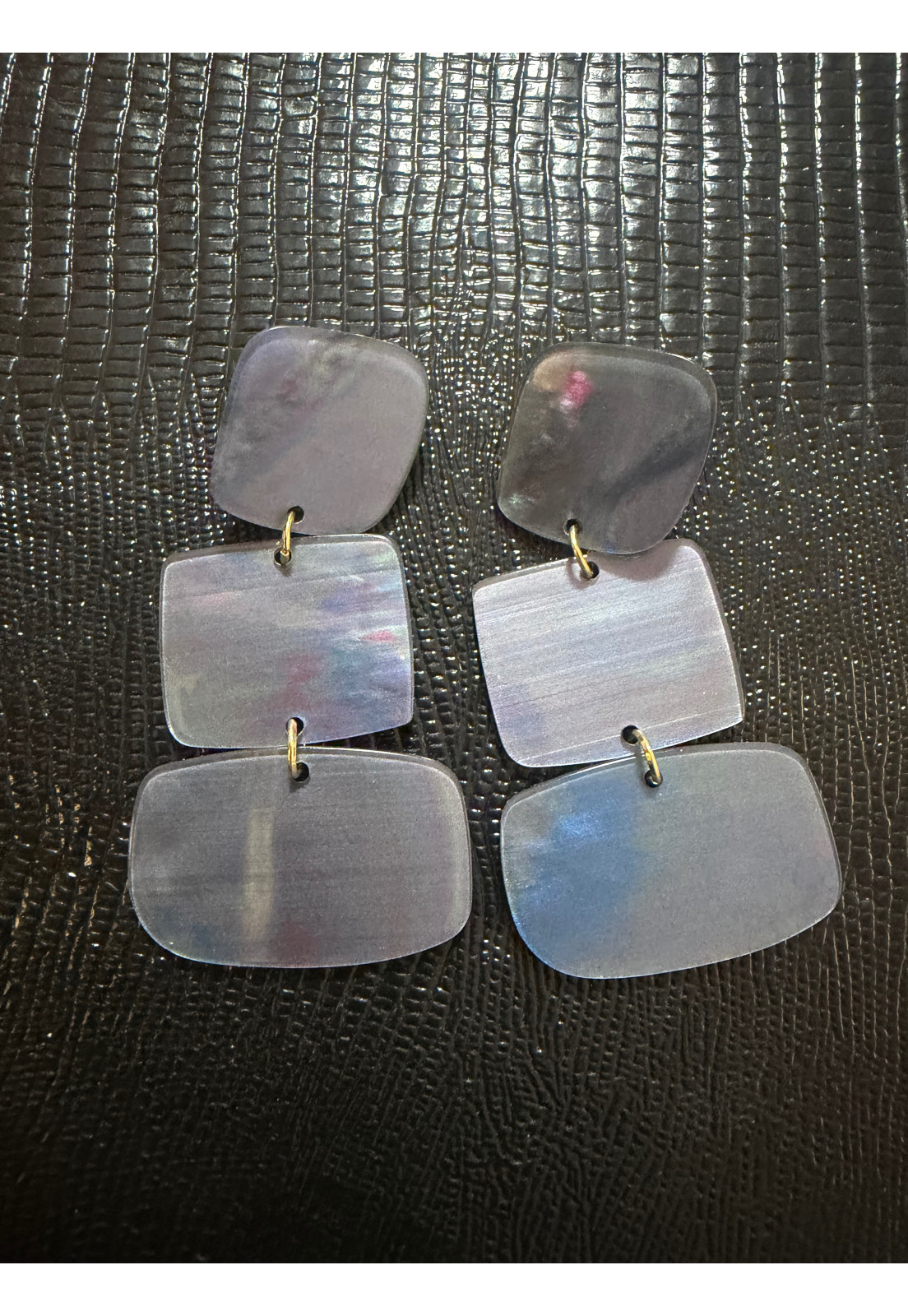 BRINCO 3 HASTES ROXO FURTA COR BRINCO 3 HASTES ROXO FURTA COR