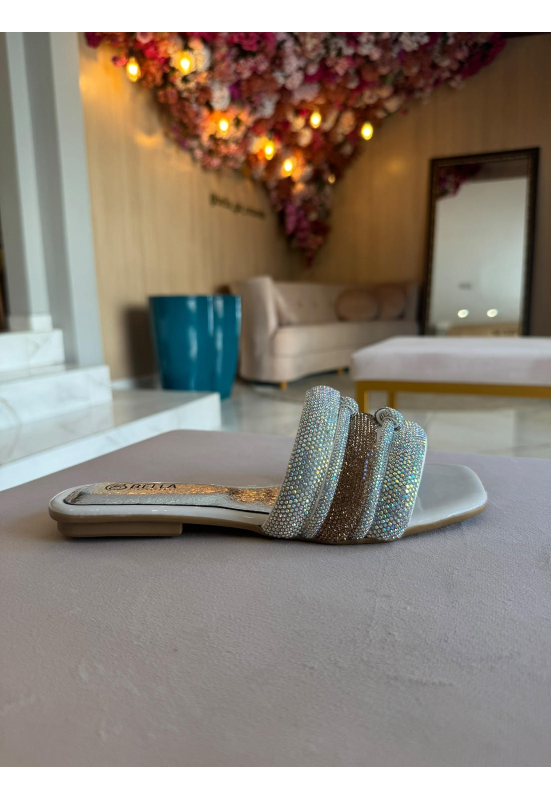 Rasteira Verniz Branco Strass Furtacor