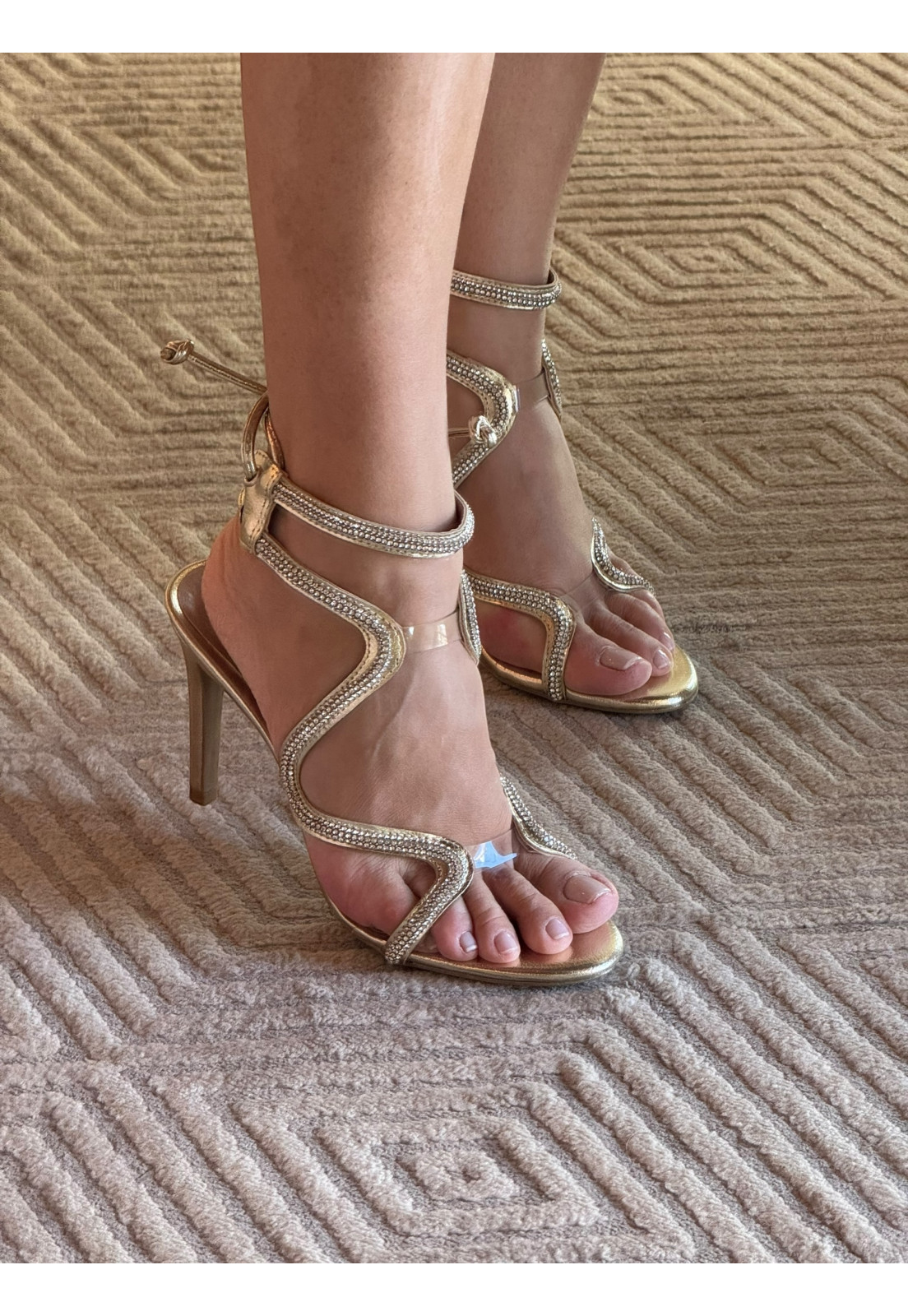 Sandália Dourada Ouro Light Brilho Cristal Salto 9 cm Sandália Dourada Ouro Light Brilho Cristal Salto 9 cm