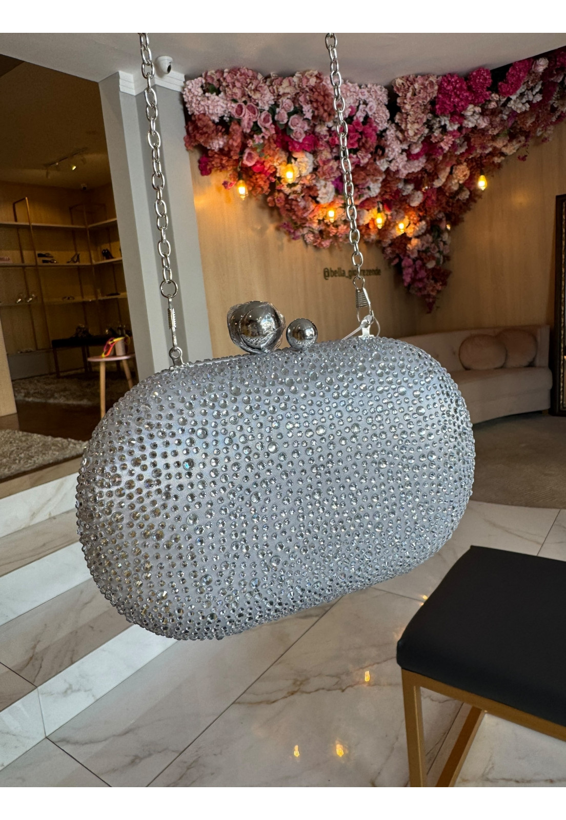 Clutch oval Prata com  Brilho Cristal Premium 