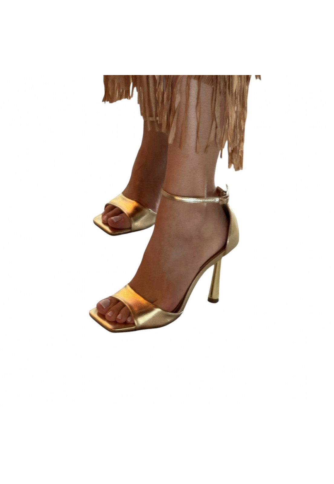 Sandália Gisele Dourada Metalizada Salto Metalizado 9 cm Sandália Gisele Dourada Metalizada Salto Metalizado 9 cm
