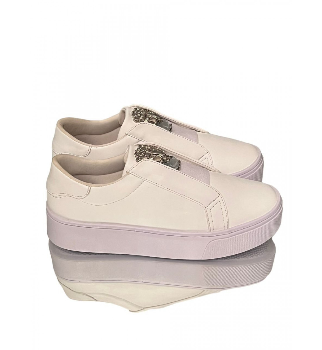 Tênis Slip On Branco Leão