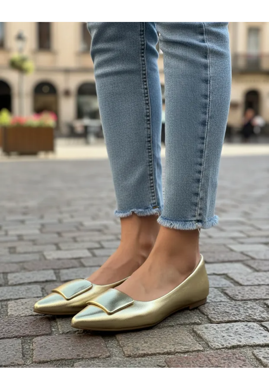 Sapatilha Dourada ouro Metalizada enfeite Quadrado