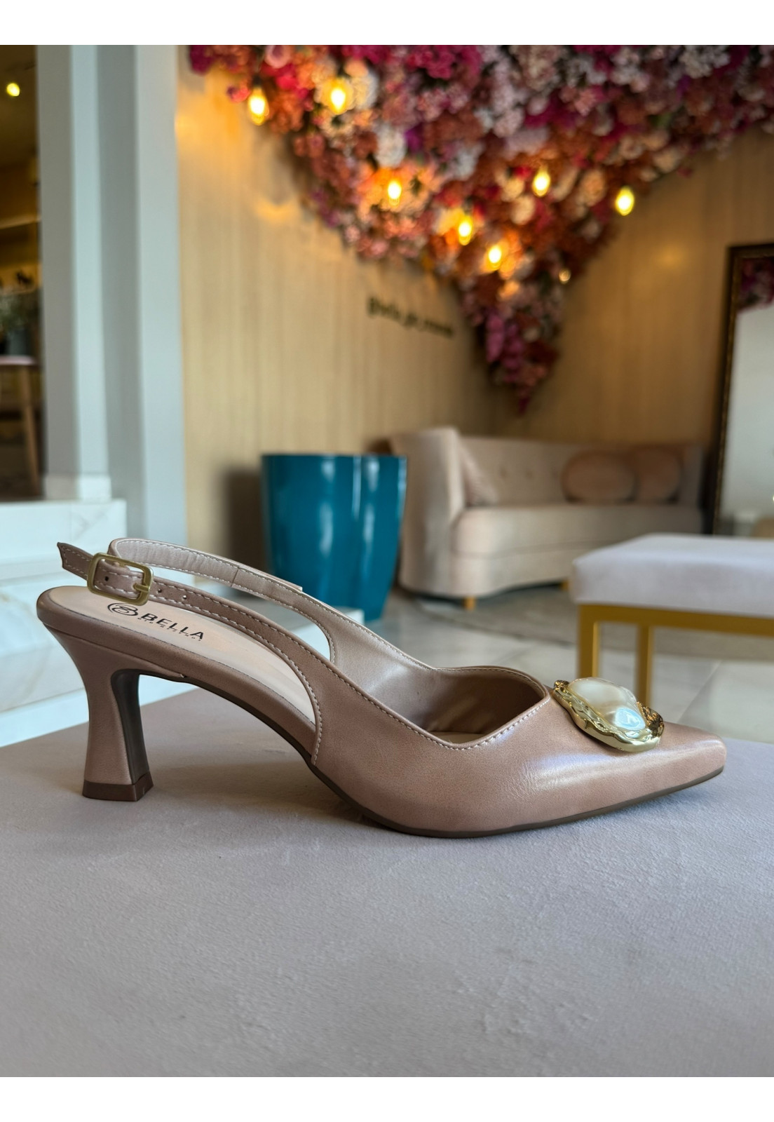 Scarpin Nude Pedraria Salto 7 cm Scarpin Nude Pedraria Salto 7 cm