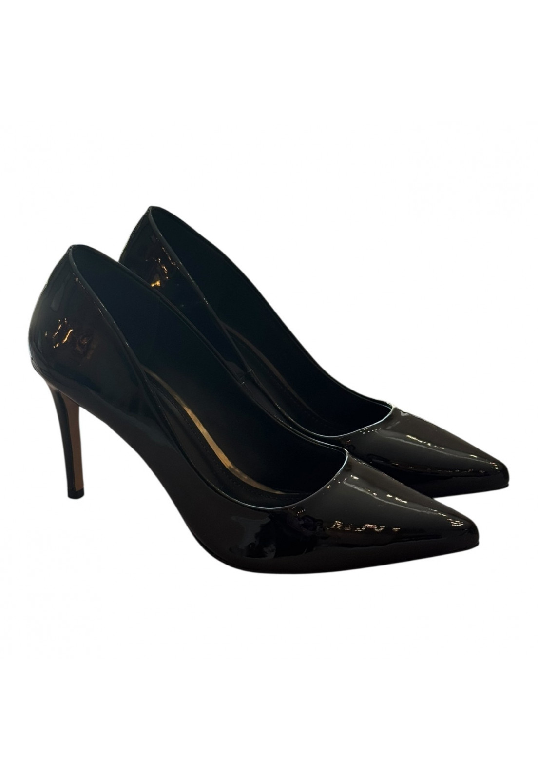 SCARPIN VERNIZ PRETO COM INTERNO PRETO SALTO 9 CM