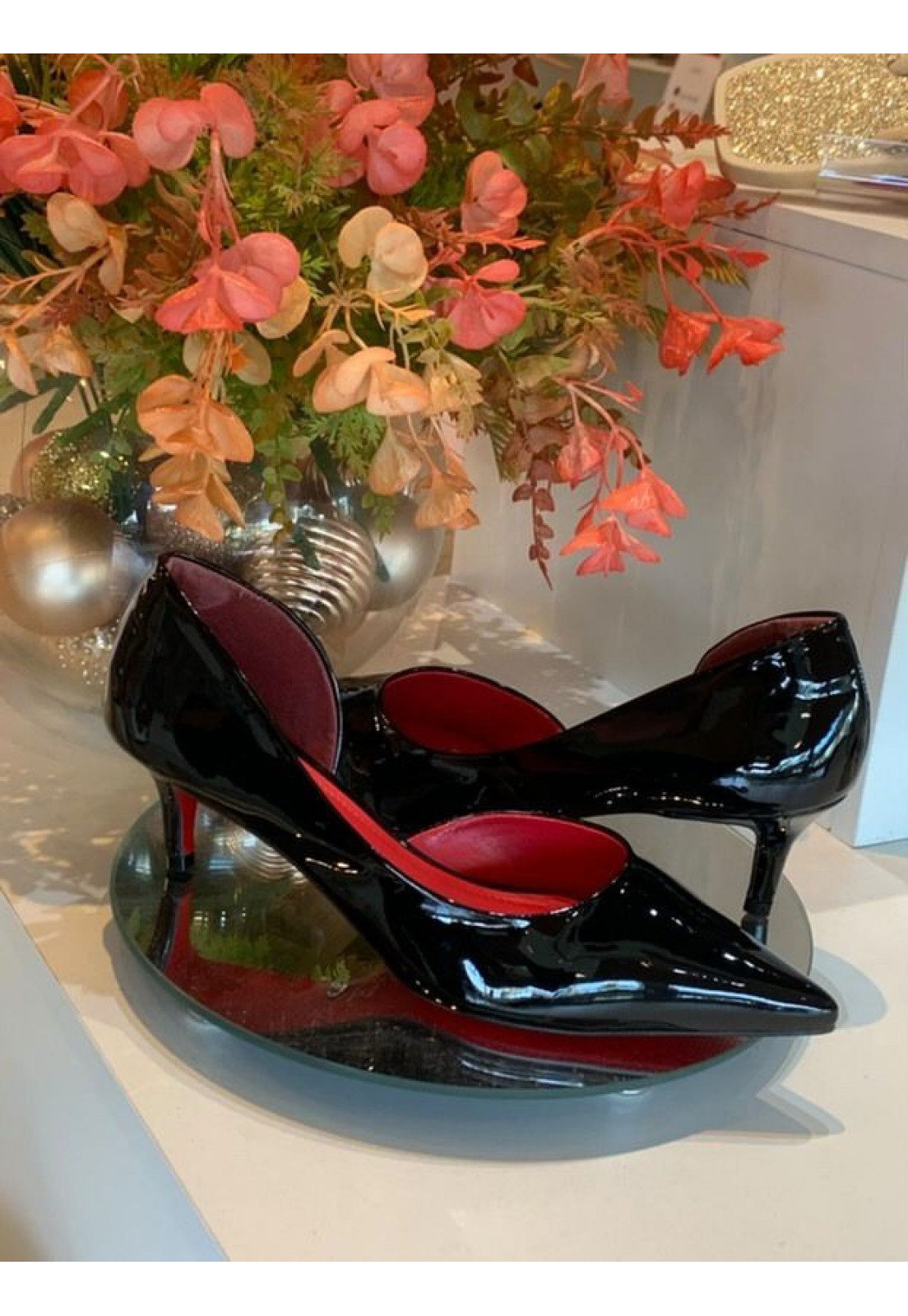 SCARPIN VERNIZ PRETO SALTO 7 CM ABETO LATERAL