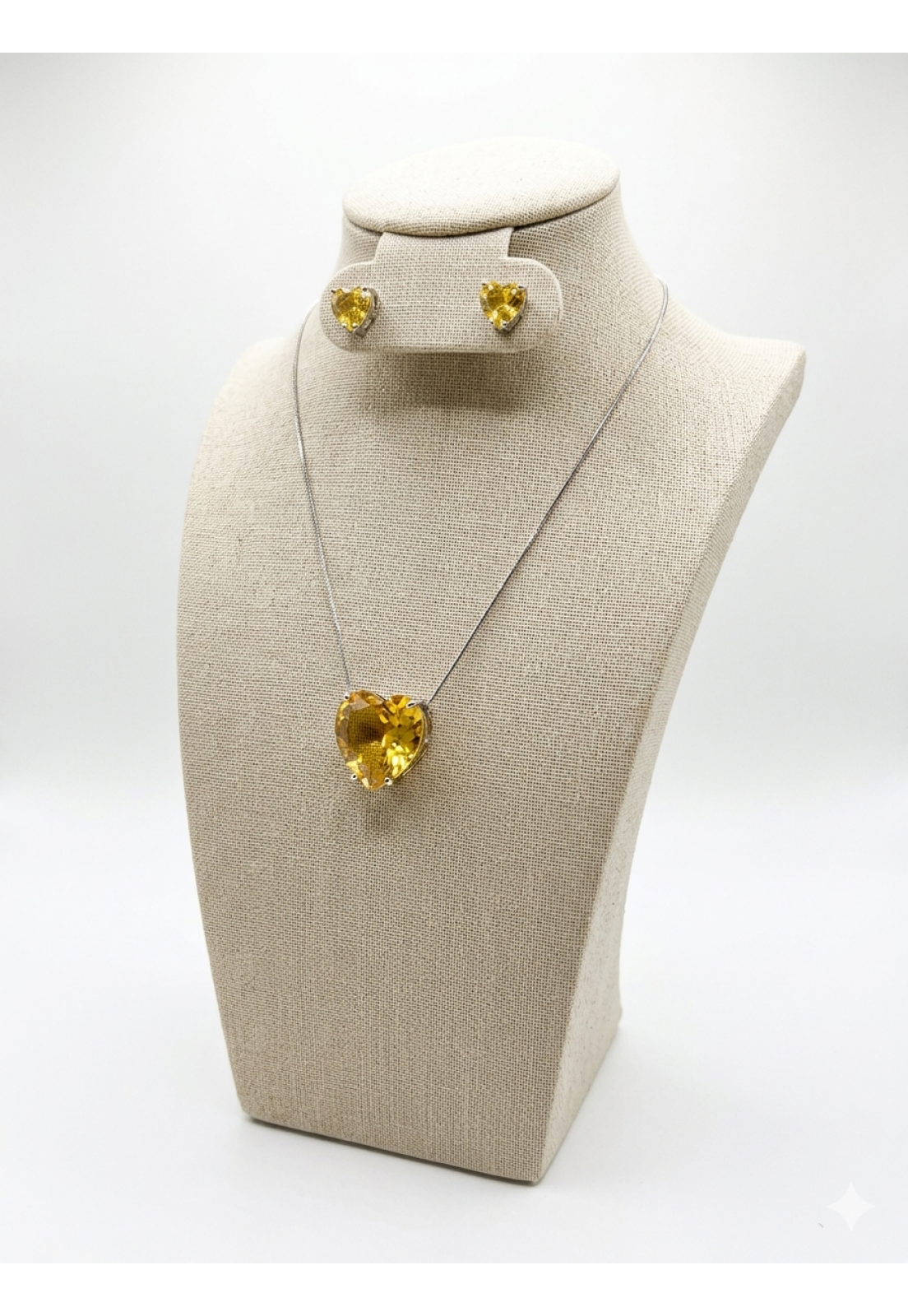 CONJUNTO CORAÇÃO PEDRA YELLOW EM RÓDIO BRANCO