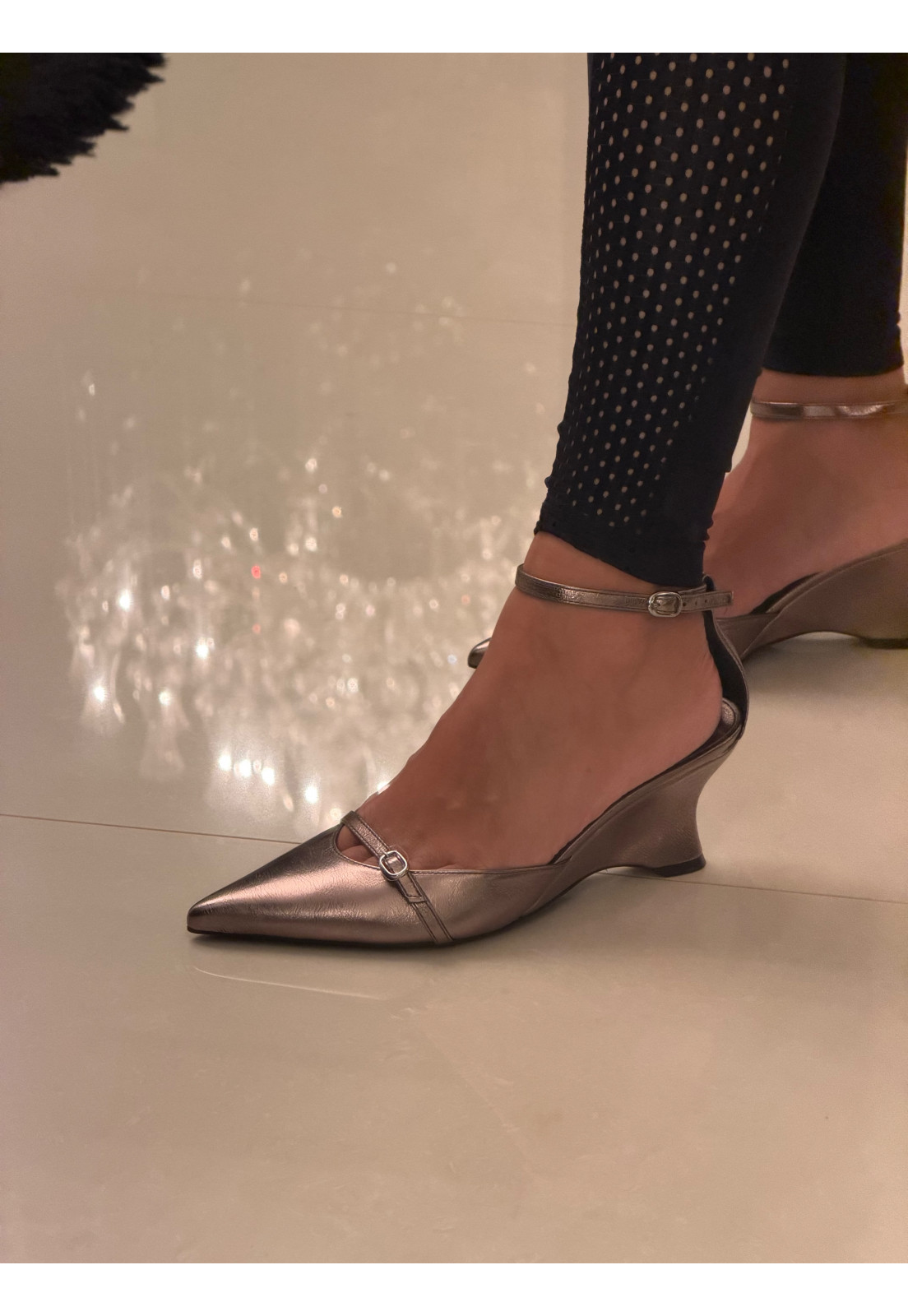 Scarpin LUMIERE PRATA metalizado salto anabela Scarpin LUMIERE PRATA metalizado salto anabela