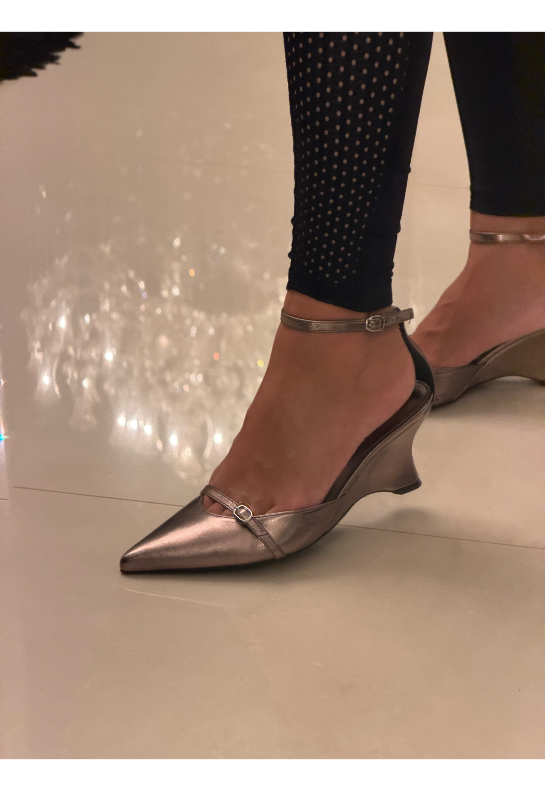 Scarpin LUMIERE PRATA metalizado salto anabela Scarpin LUMIERE PRATA metalizado salto anabela